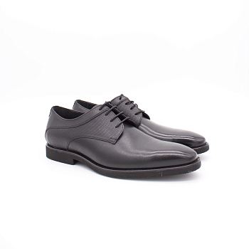 Классические черные туфли CLAYS